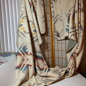 Pendleton Cream Blanket with Red, Blue, Yellow & Brown Geometric Pattern